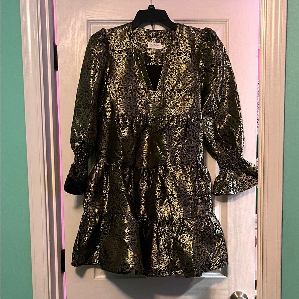 Elegant Gold and Black Dress